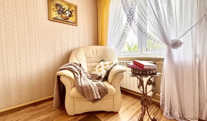 dom wolnostojący, 4 pokoje Nowe Chlebiotki