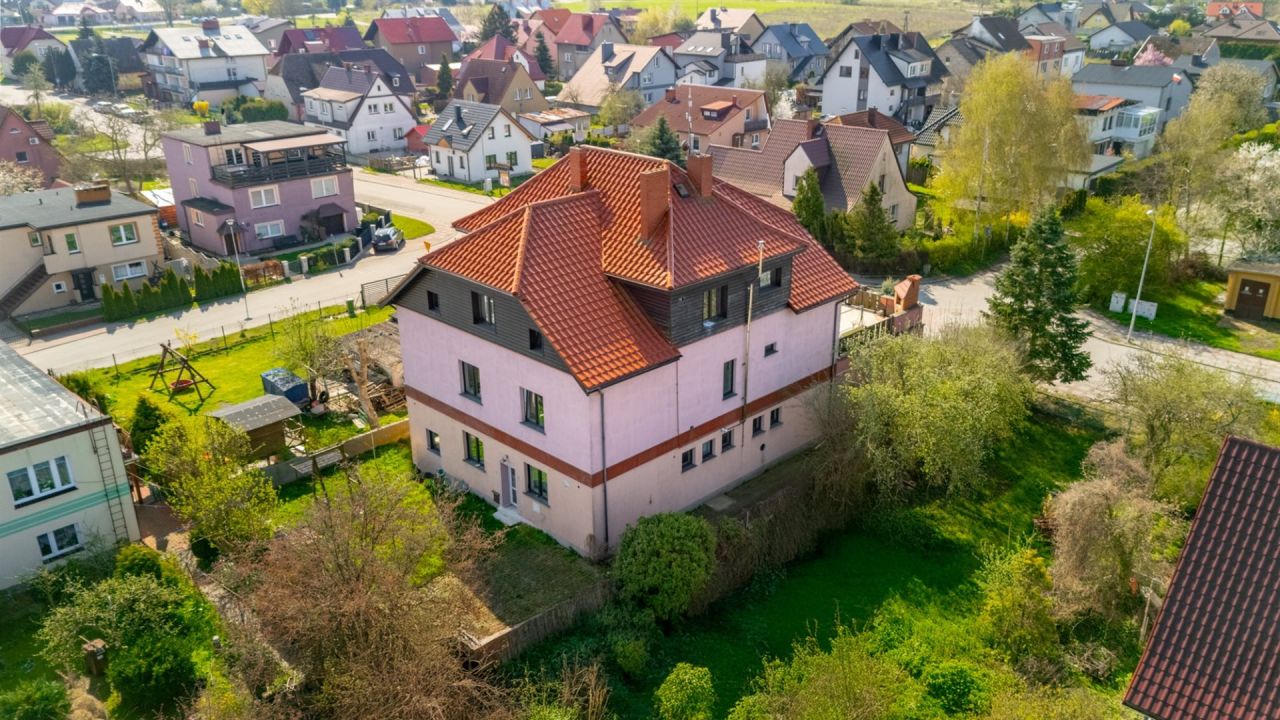 dom wolnostojący, 14 pokoi Wolin, ul. Wiejska. Zdjęcie 2