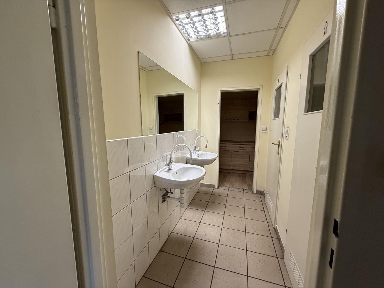 Lokal Gliwice Śródmieście, ul. Lutycka. Zdjęcie 16