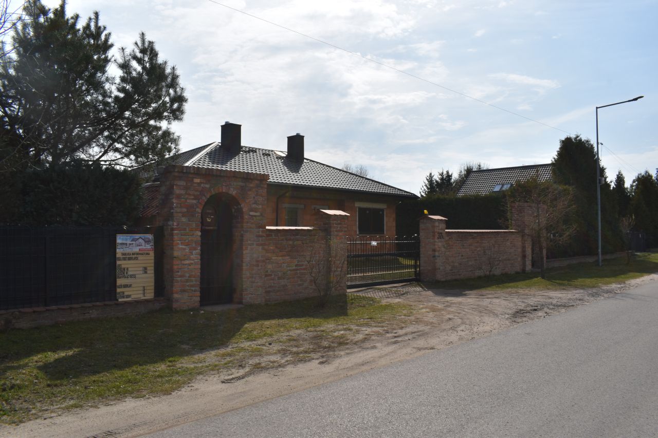 dom wolnostojący, 4 pokoje Budy-Grzybek Kołaczek, ul. Wyczółkowskiego. Zdjęcie 2