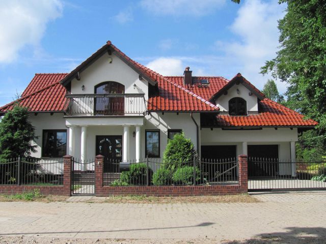 dom wolnostojący Łężyce Rogulewo, ul. Kasztanowa. Zdjęcie 1
