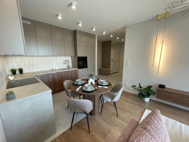 Mieszkanie 3-pokojowe Kraków Prądnik Biały, ul. Sosnowiecka. Zdjęcie 1