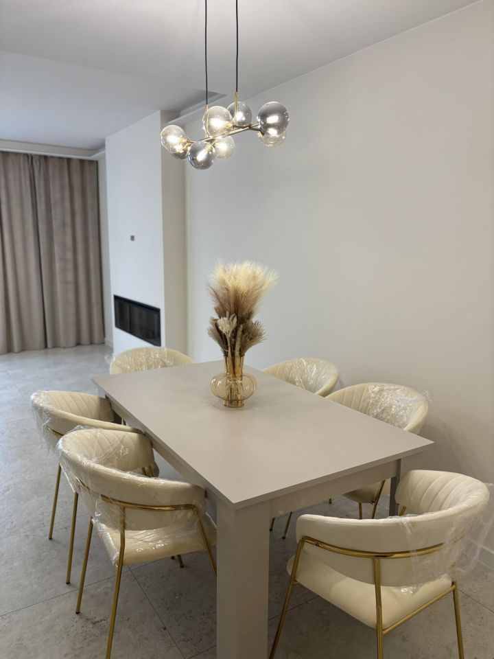 Mieszkanie 5-pokojowe Łódź Górna, ul. Świętego Mikołaja. Zdjęcie 2