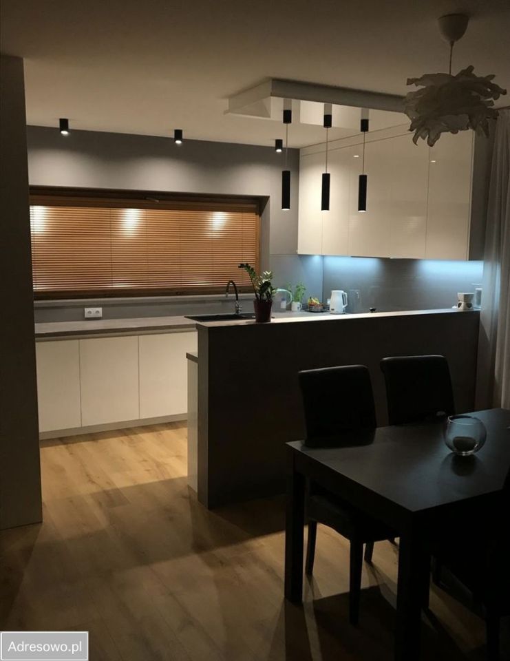 dom wolnostojący, 5 pokoi Zgierz. Zdjęcie 12