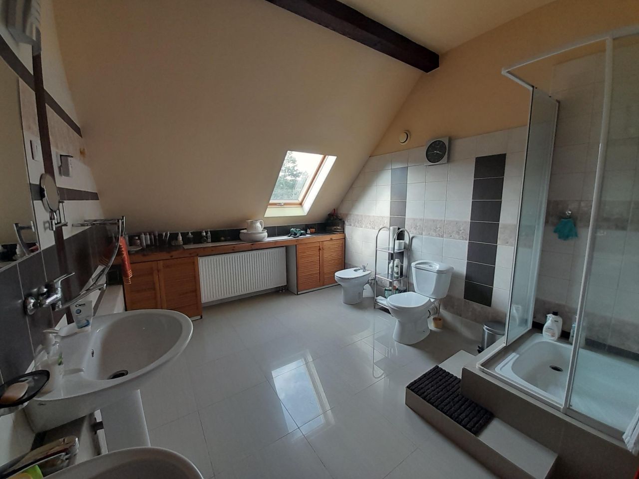 gospodarstwo, 7 pokoi Łazisko Brzezina. Zdjęcie 12