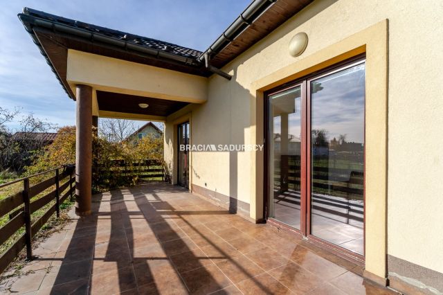 dom wolnostojący, 7 pokoi Skawina, ul. Wojska Polskiego. Zdjęcie 6