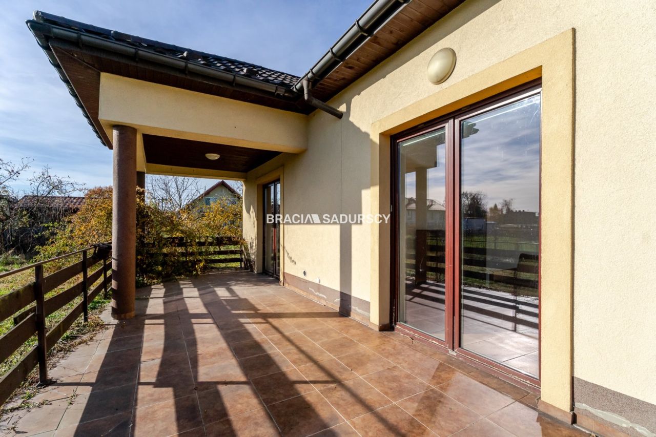 dom wolnostojący, 7 pokoi Skawina, ul. Wojska Polskiego. Zdjęcie 6