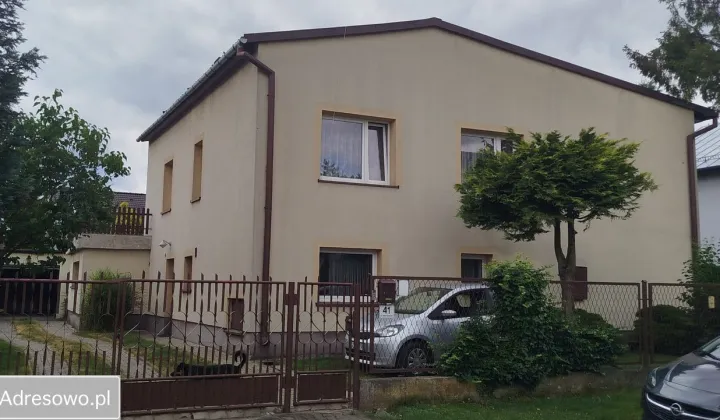 dom wolnostojący, 7 pokoi Częstochowa Lisiniec, ul. Namysłowska