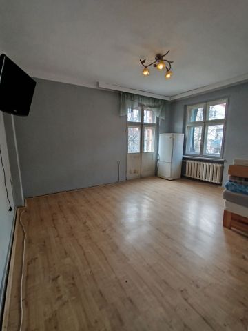 Mieszkanie 5-pokojowe Bytom Śródmieście, ul. Kolejowa. Zdjęcie 1