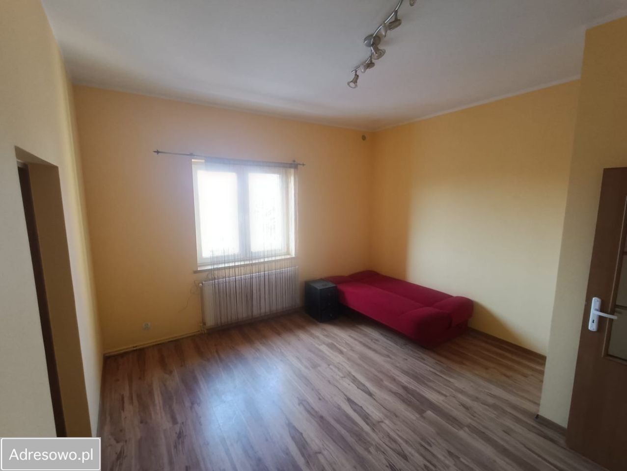 dom wolnostojący, 5 pokoi Godzikowice. Zdjęcie 3