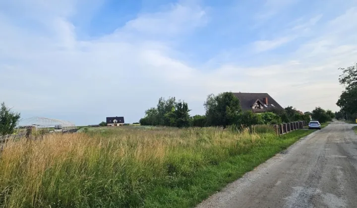 Działka budowlana Strzeszów