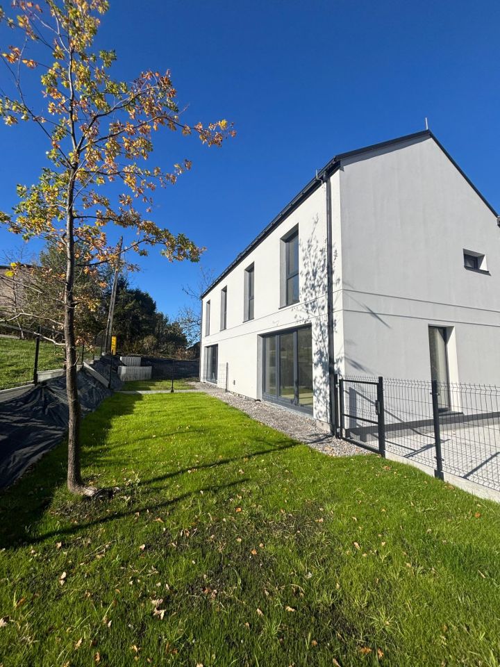 bliźniak, 4 pokoje Bielsko-Biała Straconka, ul. Wspólna. Zdjęcie 2