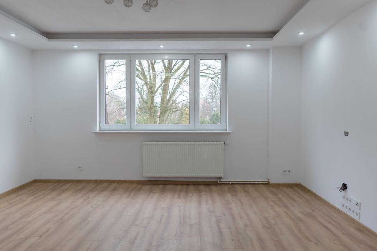 Mieszkanie 3-pokojowe Kąty osada. Zdjęcie 2