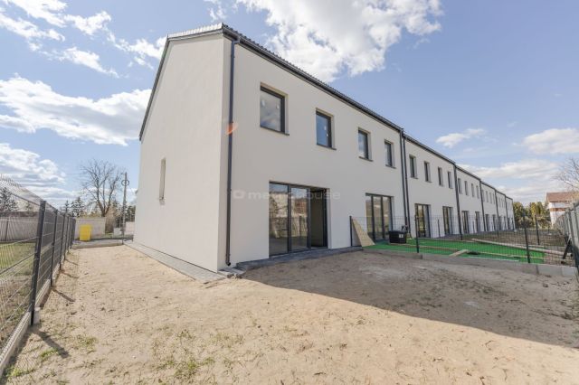 dom szeregowy, 4 pokoje Serock. Zdjęcie 9