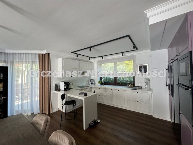 dom wolnostojący, 5 pokoi Niemcz. Zdjęcie 4