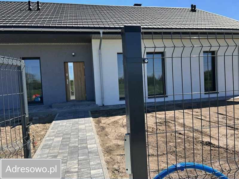 dom wolnostojący, 4 pokoje Ładzyń, ul. Akacjowa. Zdjęcie 9