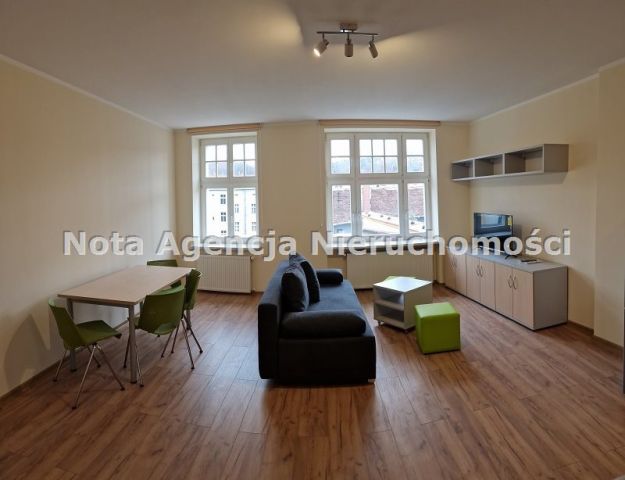 Mieszkanie 2-pokojowe Wałbrzych Śródmieście, ul. Henryka Sienkiewicza. Zdjęcie 3