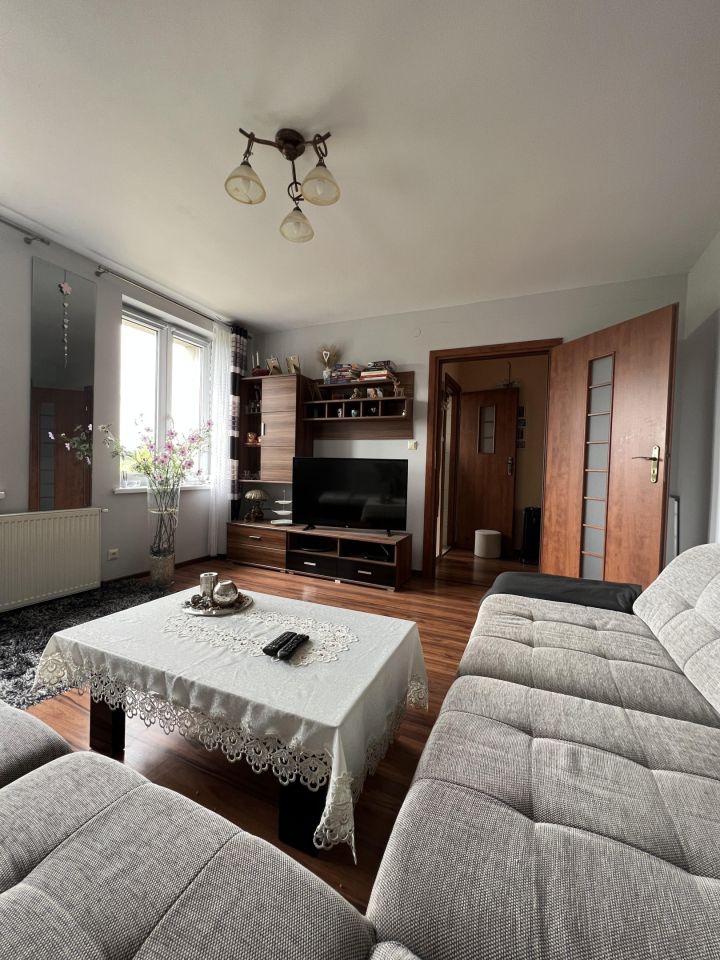 Mieszkanie 3-pokojowe Grzmiąca, ul. Kolejowa. Zdjęcie 1