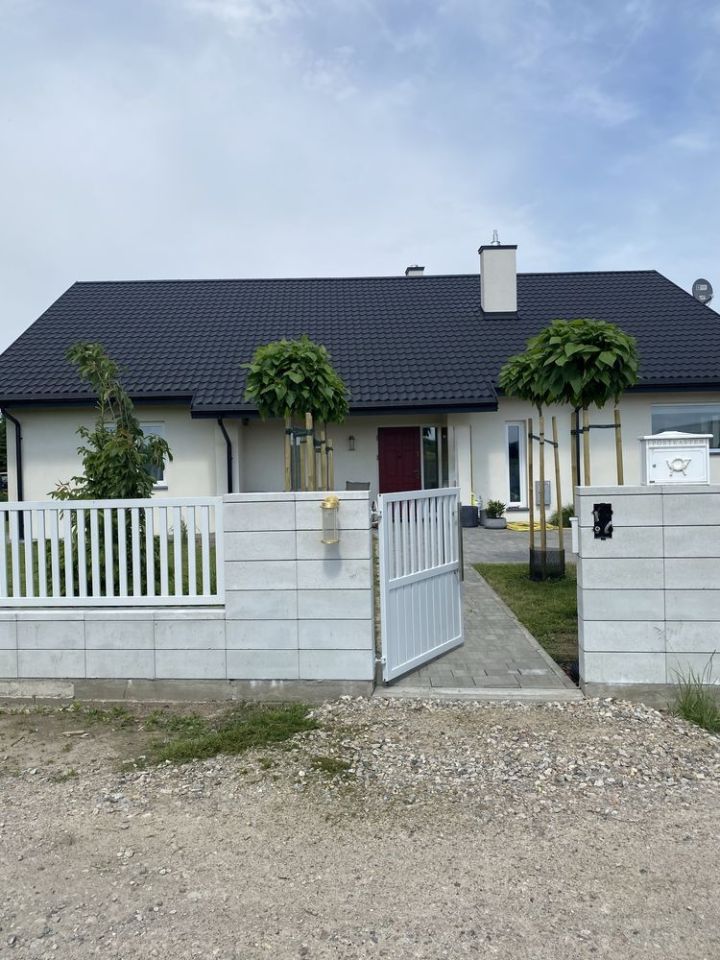 dom wolnostojący, 5 pokoi Błonie