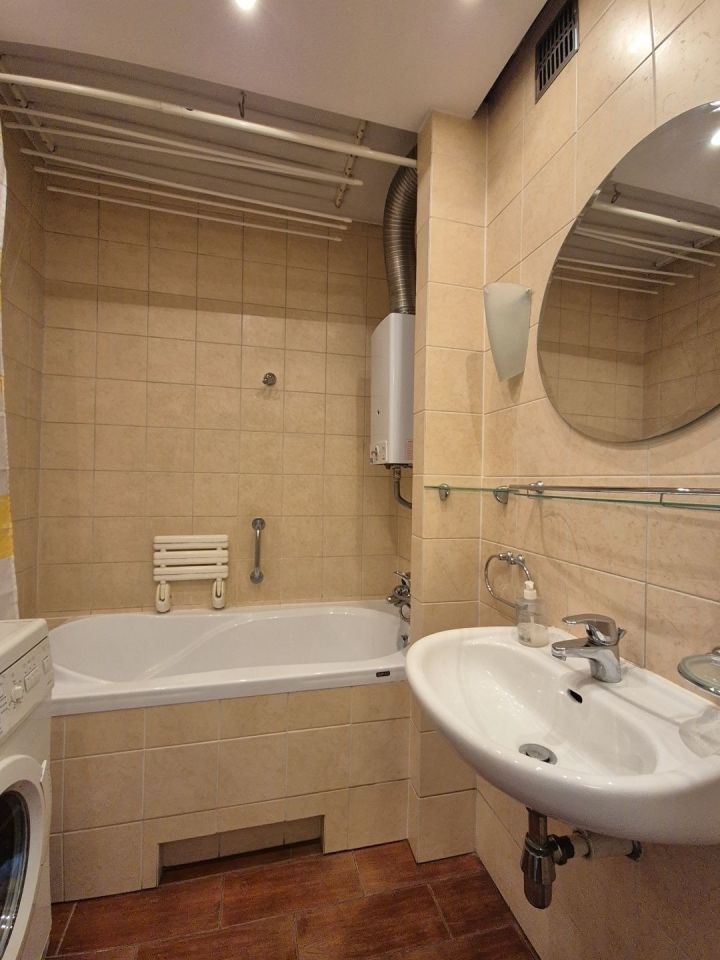 Mieszkanie 4-pokojowe Katowice Brynów, ul. Ligocka. Zdjęcie 4