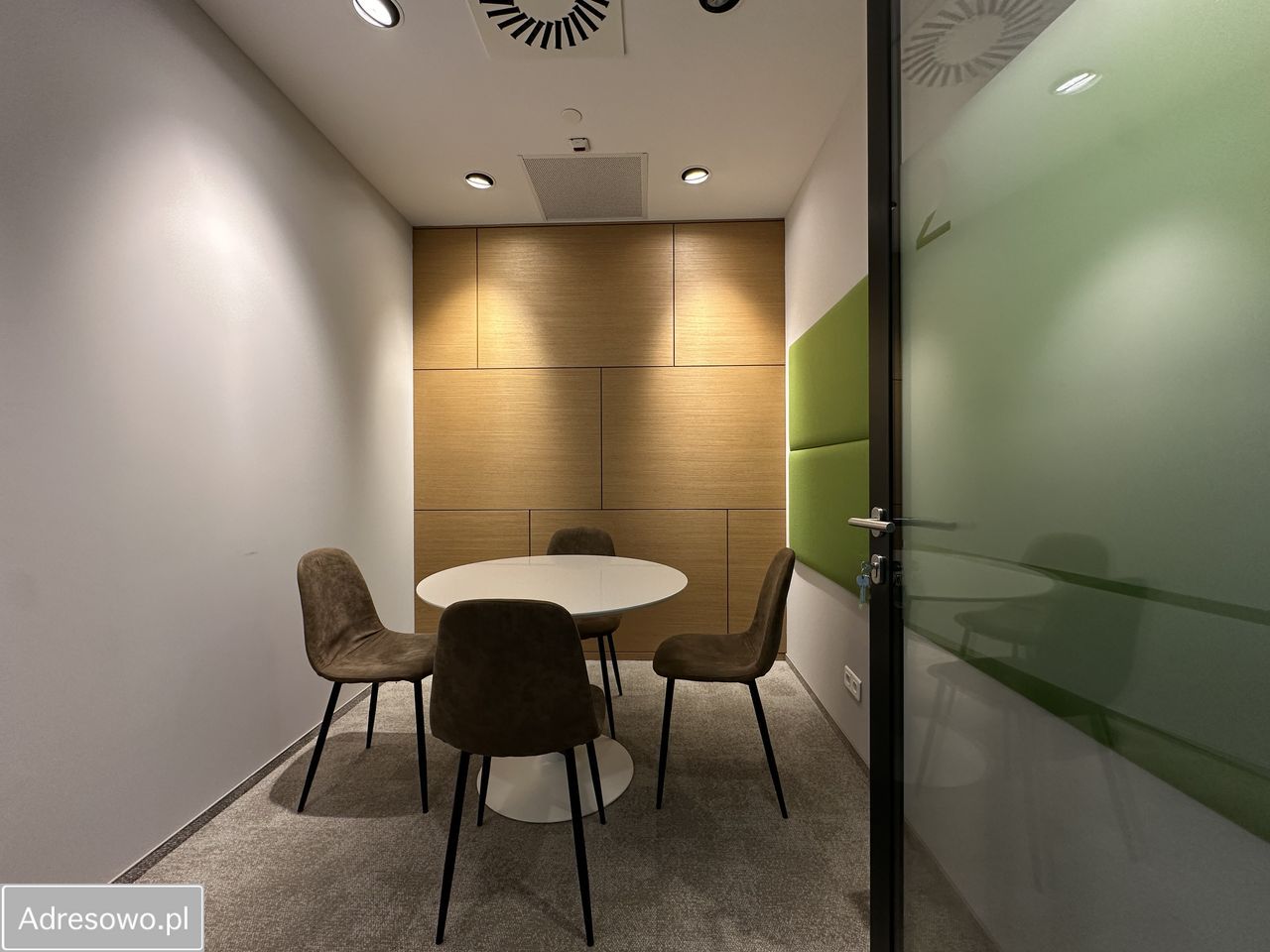 Biuro Warszawa Śródmieście, ul. Emilii Plater. Zdjęcie 4