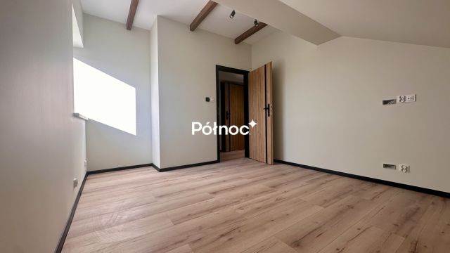 Mieszkanie 3-pokojowe Jordanów, ul. Piłsudskiego. Zdjęcie 4