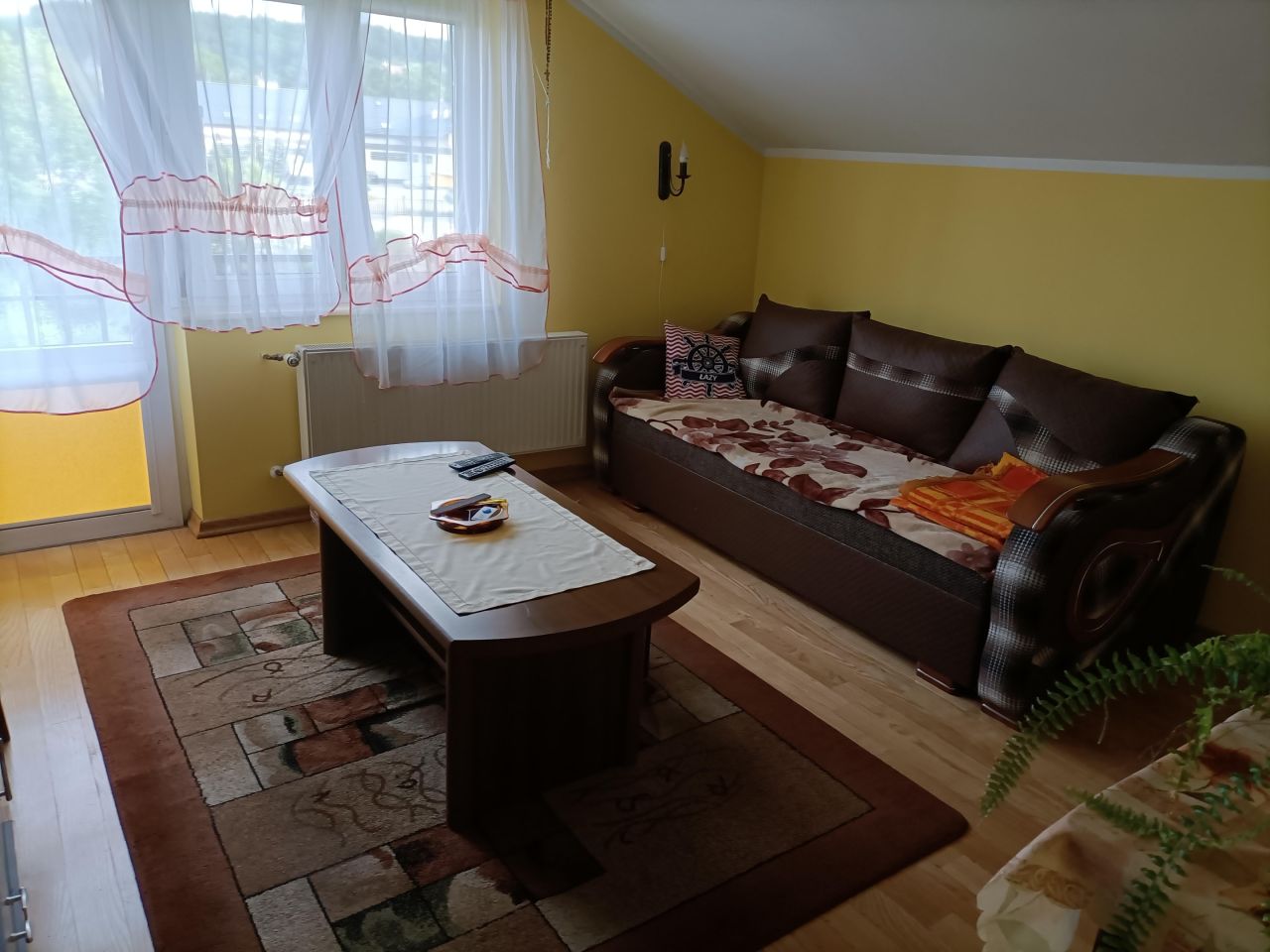 dom wolnostojący, 6 pokoi Niebylec. Zdjęcie 2