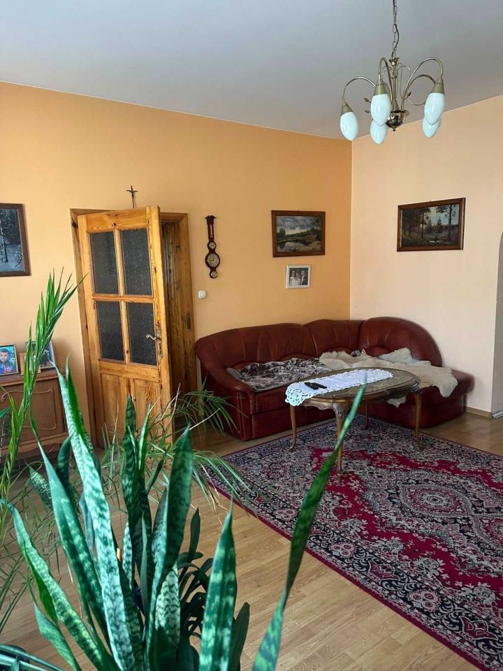 gospodarstwo, 5 pokoi Wielka Wieś. Zdjęcie 6