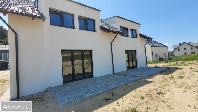 bliźniak, 4 pokoje Szemud, ul. Obrońców Szemuda. Zdjęcie 1