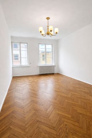 Mieszkanie 2-pokojowe Olsztyn Śródmieście, ul. Staromiejska. Zdjęcie 1