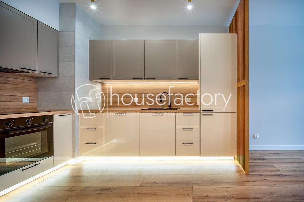 Mieszkanie 2-pokojowe Łódź Teofilów, ul. Krzysztofa Cedry. Zdjęcie 1