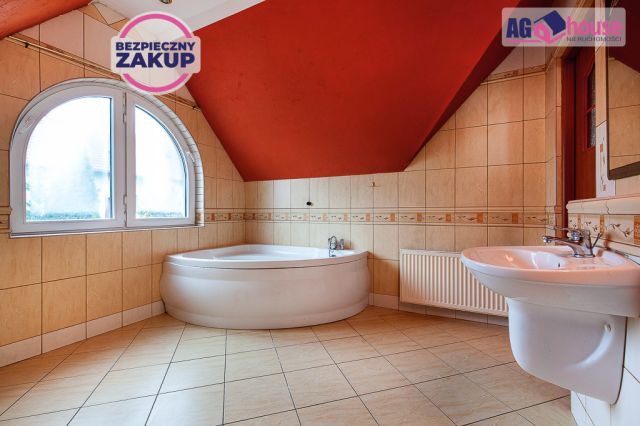 dom wolnostojący, 6 pokoi Luzino, ul. Krzywa. Zdjęcie 16