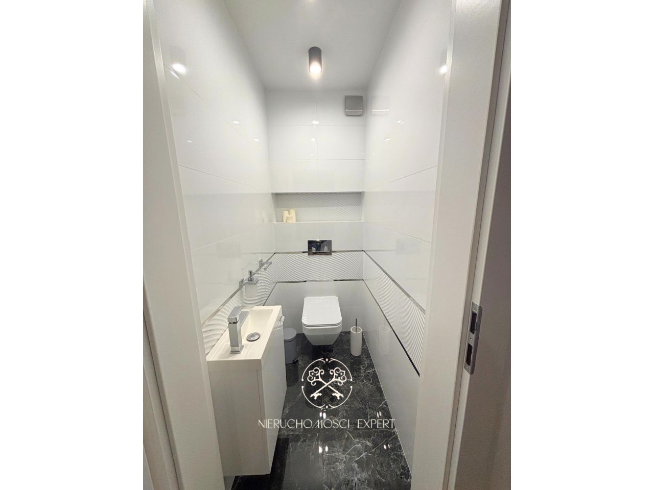 dom wolnostojący, 4 pokoje Ostrowiec Świętokrzyski Gutwin, ul. Fiołkowa. Zdjęcie 13