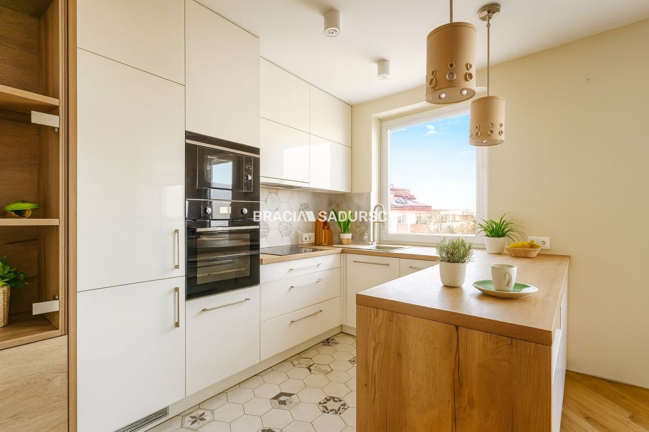 Mieszkanie 4-pokojowe Kraków Dębniki, ul. Kobierzyńska. Zdjęcie 3