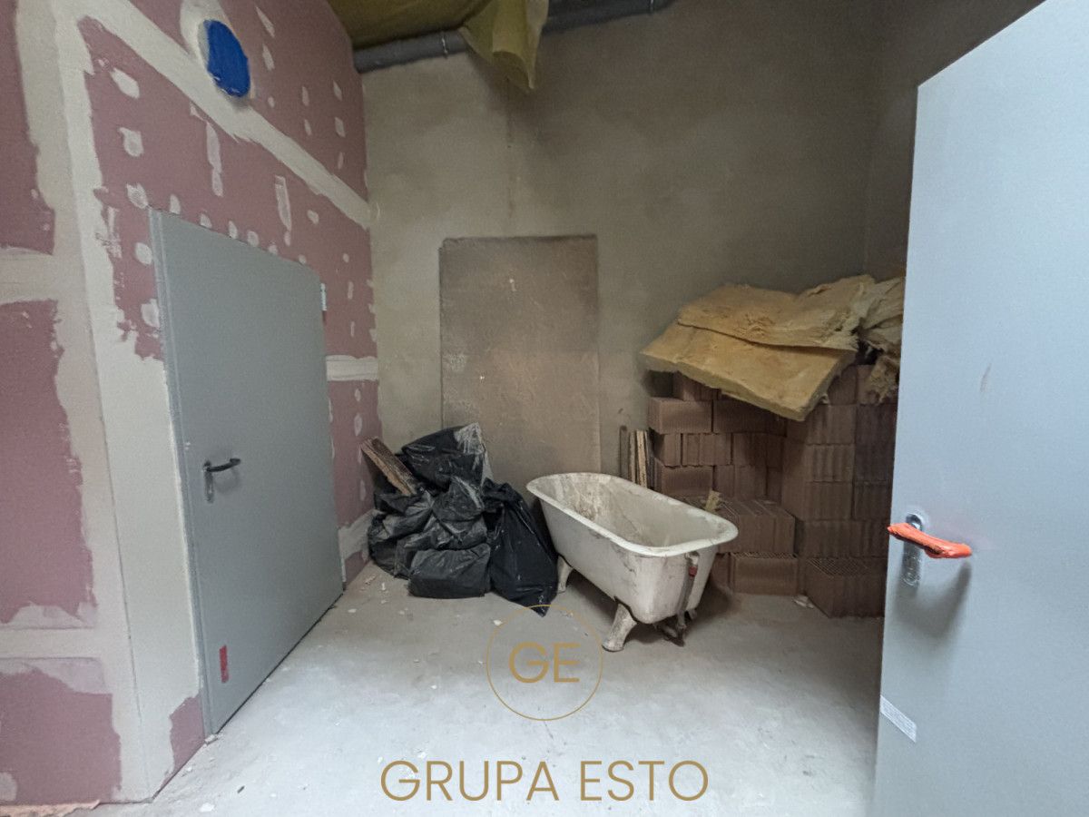 Lokal Kraków Stare Miasto, ul. Kazimierza Chałupnika. Zdjęcie 4