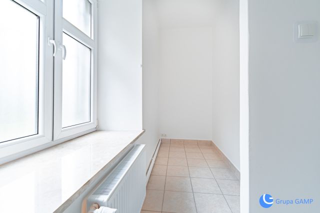 Biuro Kraków Półwsie Zwierzynieckie, ul. Władysława Syrokomli. Zdjęcie 7