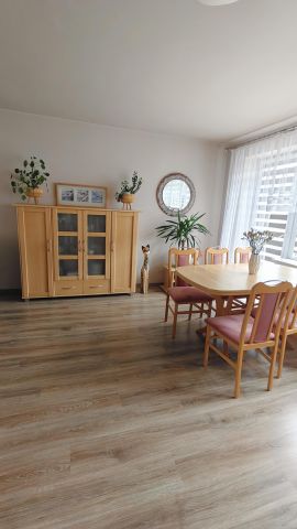 dom szeregowy, 5 pokoi Brzeg, ul. Pierwszej Brygady. Zdjęcie 1