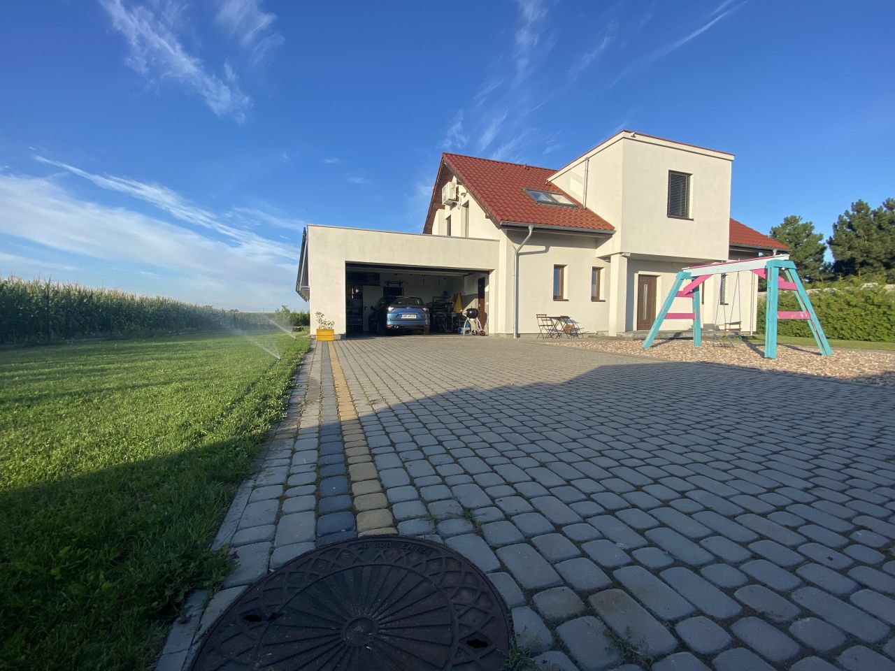 dom wolnostojący, 5 pokoi Milejowice. Zdjęcie 1