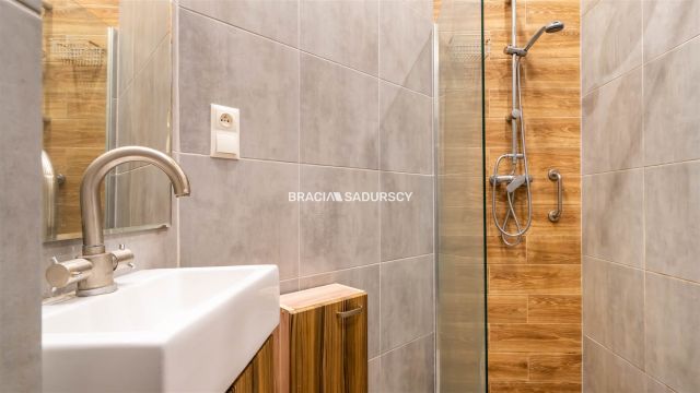 Mieszkanie 2-pokojowe Kraków Grzegórzki, ul. gen. Józefa Dwernickiego. Zdjęcie 14