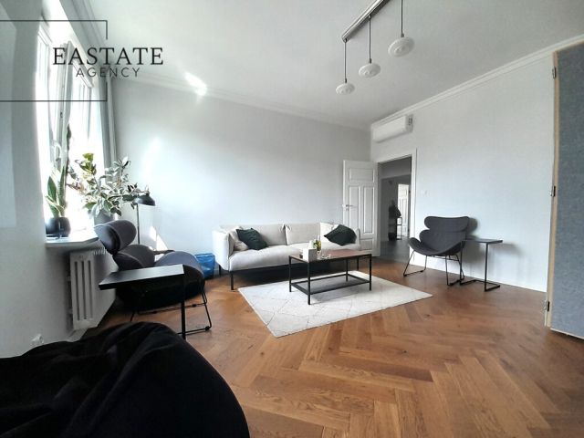Biuro Warszawa, pl. Konstytucji. Zdjęcie 3