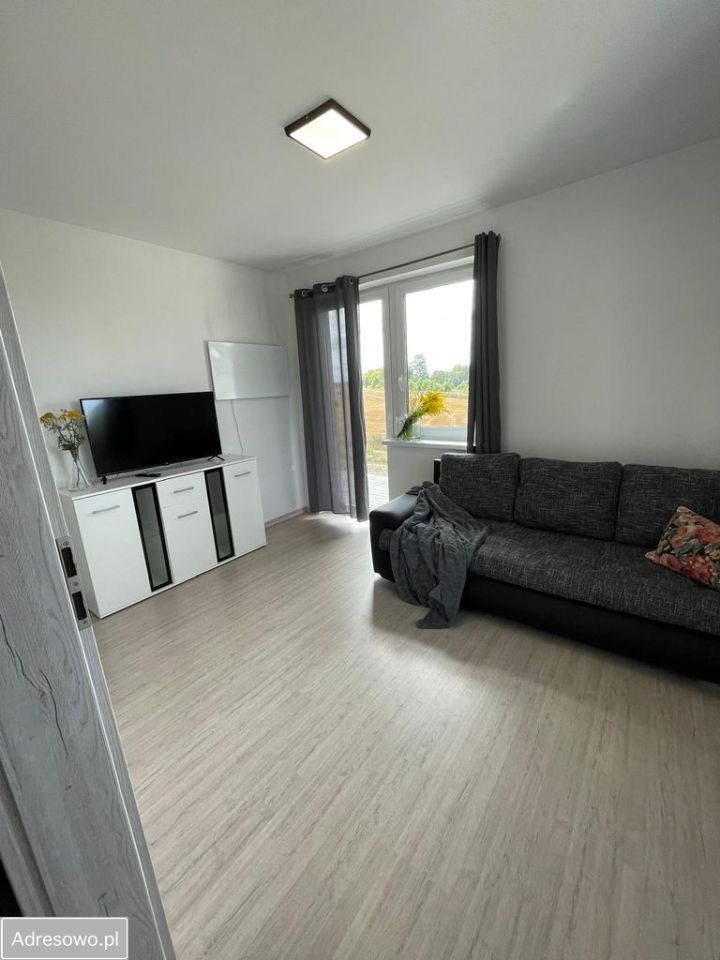 Mieszkanie 4-pokojowe Strzeżenice. Zdjęcie 8