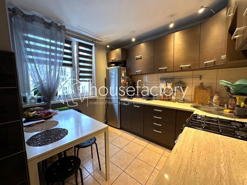 Mieszkanie 2-pokojowe Łódź Dąbrowa. Zdjęcie 3