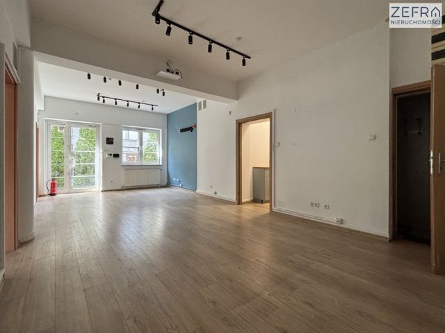 Lokal Kraków Podgórze. Zdjęcie 1