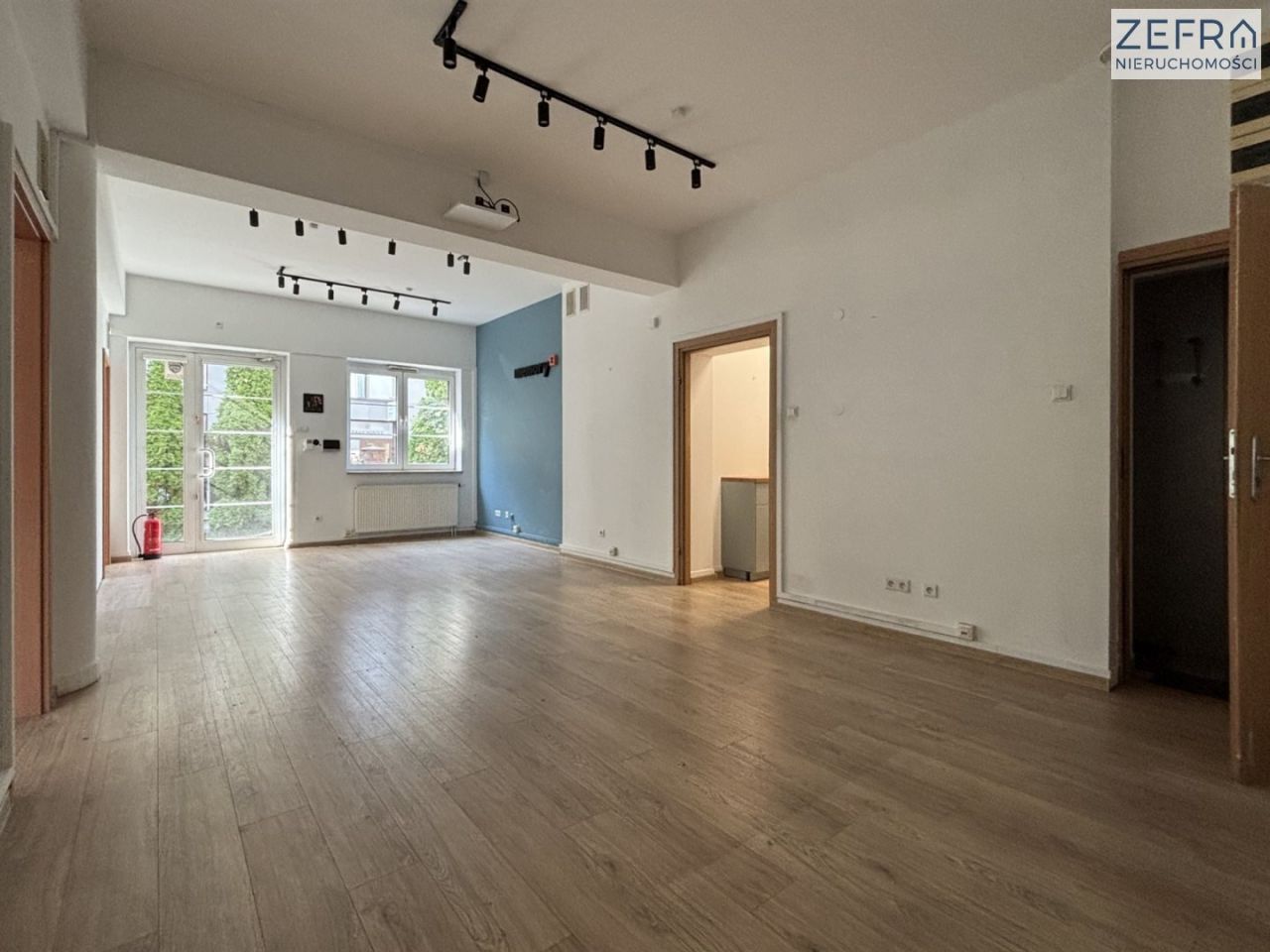 Lokal Kraków Podgórze. Zdjęcie 1