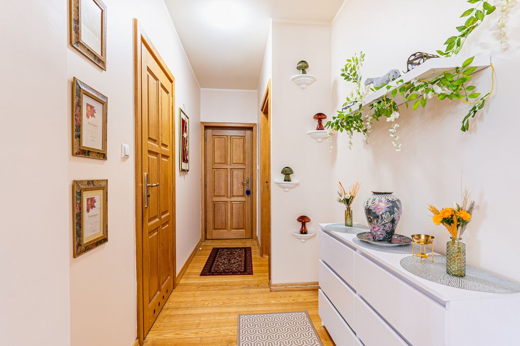 dom wolnostojący, 3 pokoje Borówki. Zdjęcie 3