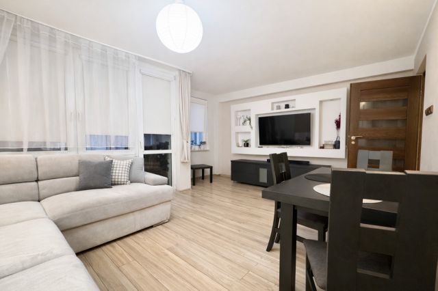 Mieszkanie 3-pokojowe Warszawa Bemowo, ul. Witolda Doroszewskiego. Zdjęcie 2