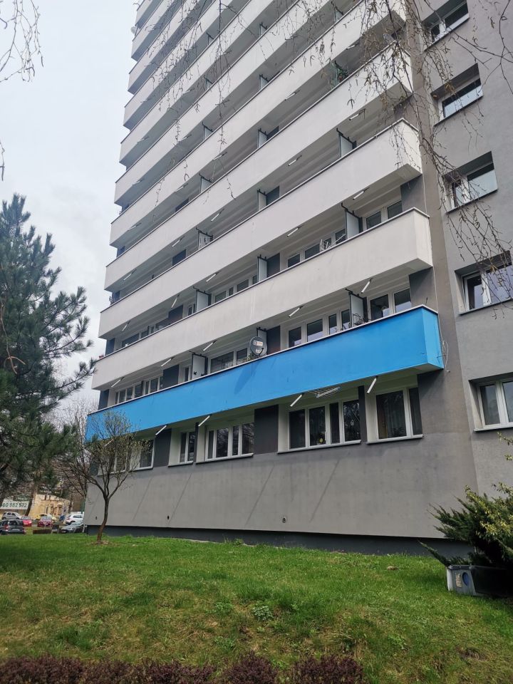 Mieszkanie 3-pokojowe Katowice os. Tysiąclecia, ul. Piastów. Zdjęcie 1