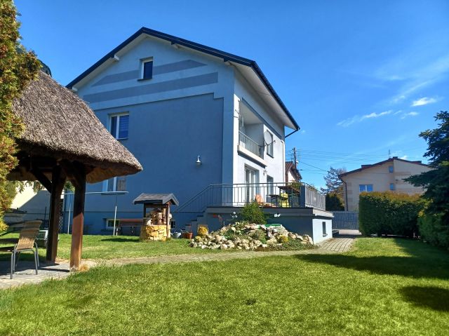 dom wolnostojący, 6 pokoi Częstochowa Lisiniec, ul. Jarosławska. Zdjęcie 1