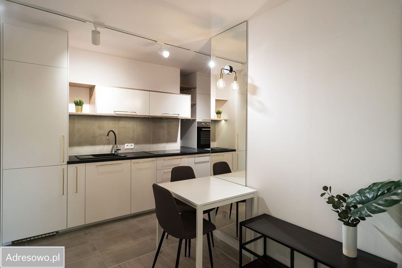 Mieszkanie 4-pokojowe Warszawa Ochota, ul. Karola Dickensa. Zdjęcie 4