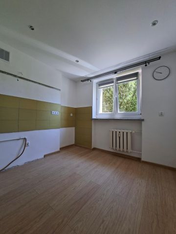 Mieszkanie 3-pokojowe Sanok, ul. Kolejowa. Zdjęcie 2
